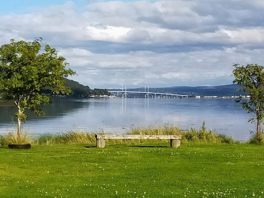 Spacious Sea View Home 5 Miles From Inverness North Kessock Exterior photo